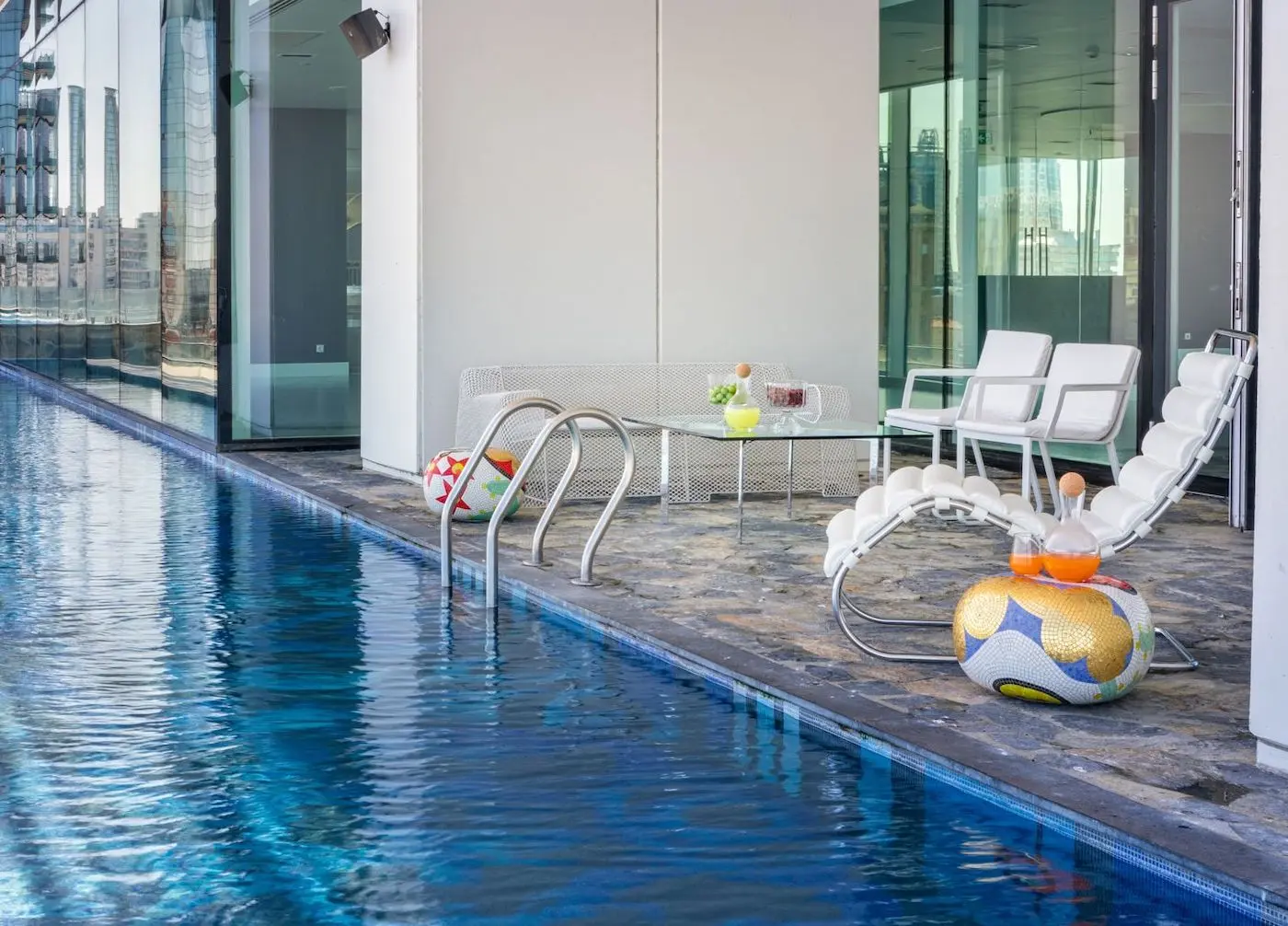 Swimming pool